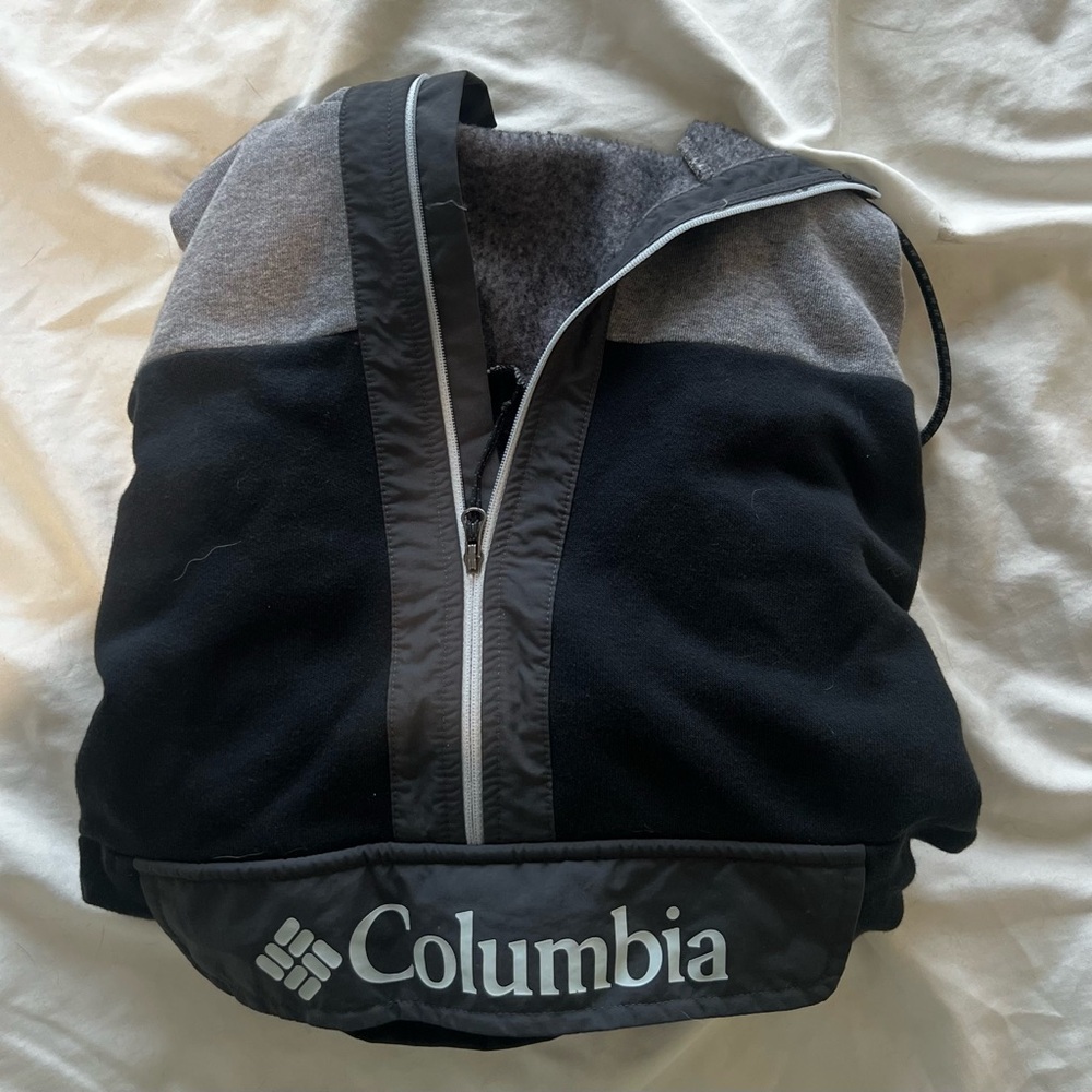 Columbia Two-Tone Black and Gray Fleece Jacket